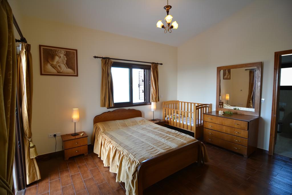 Kalli Villa Pomos Kamer foto
