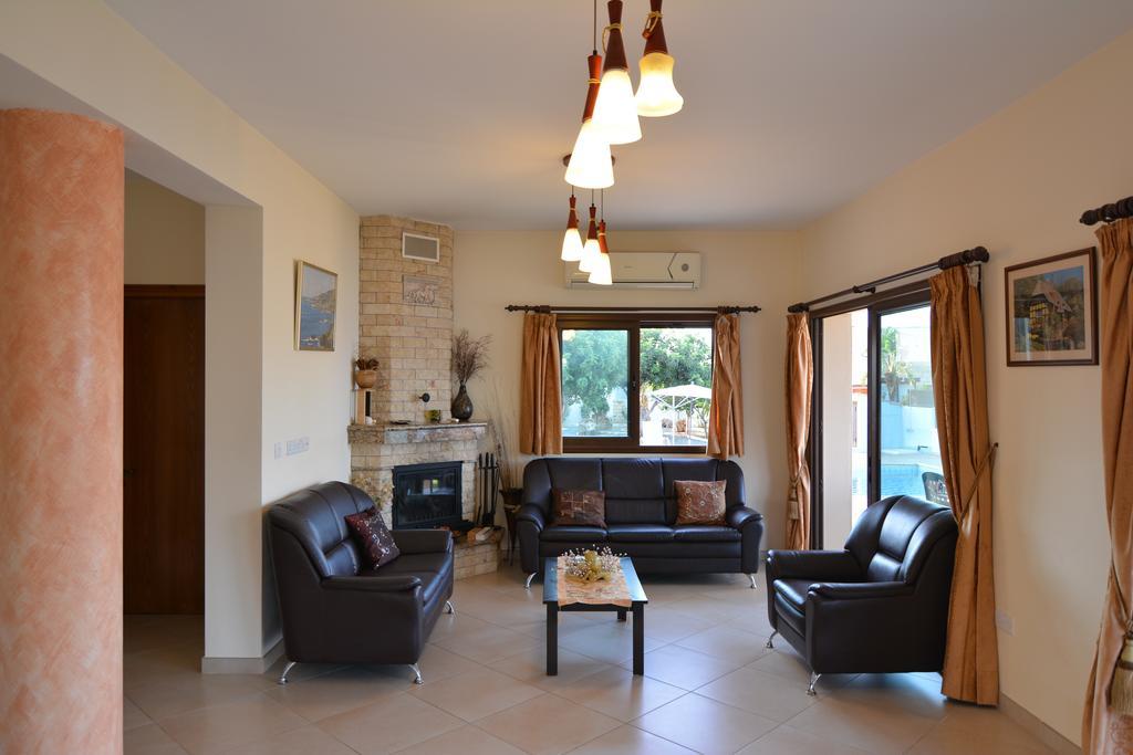 Kalli Villa Pomos Kamer foto