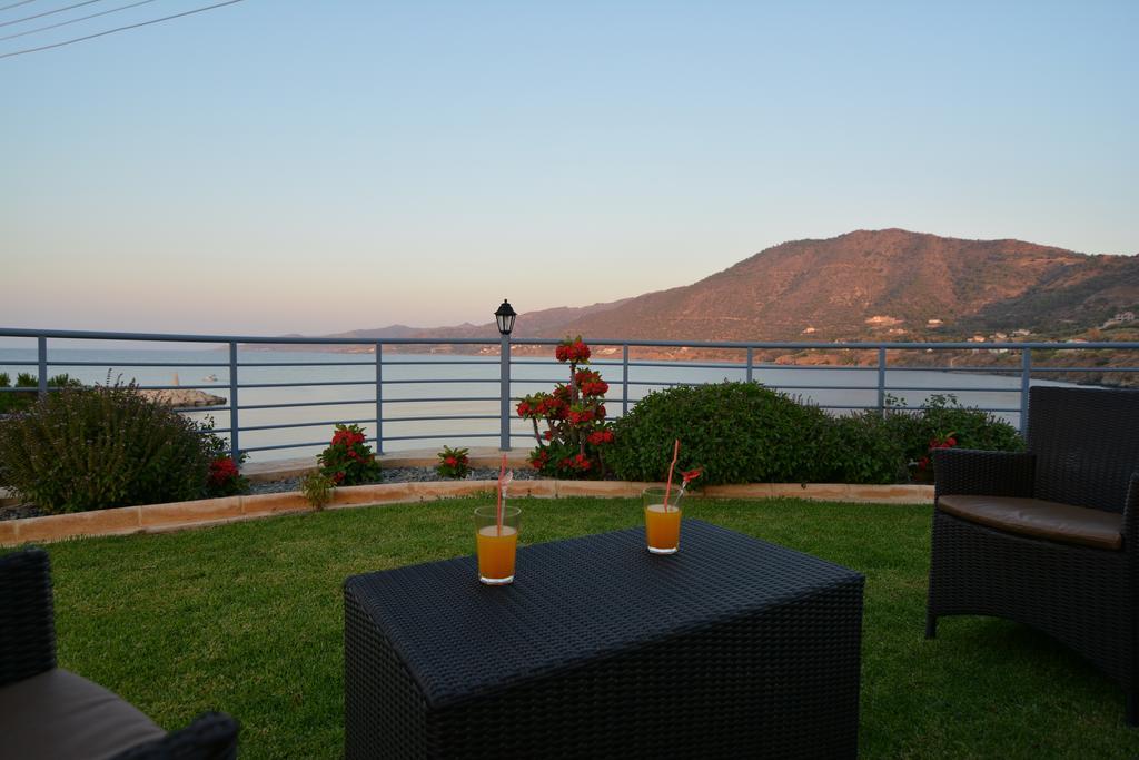 Kalli Villa Pomos Buitenkant foto