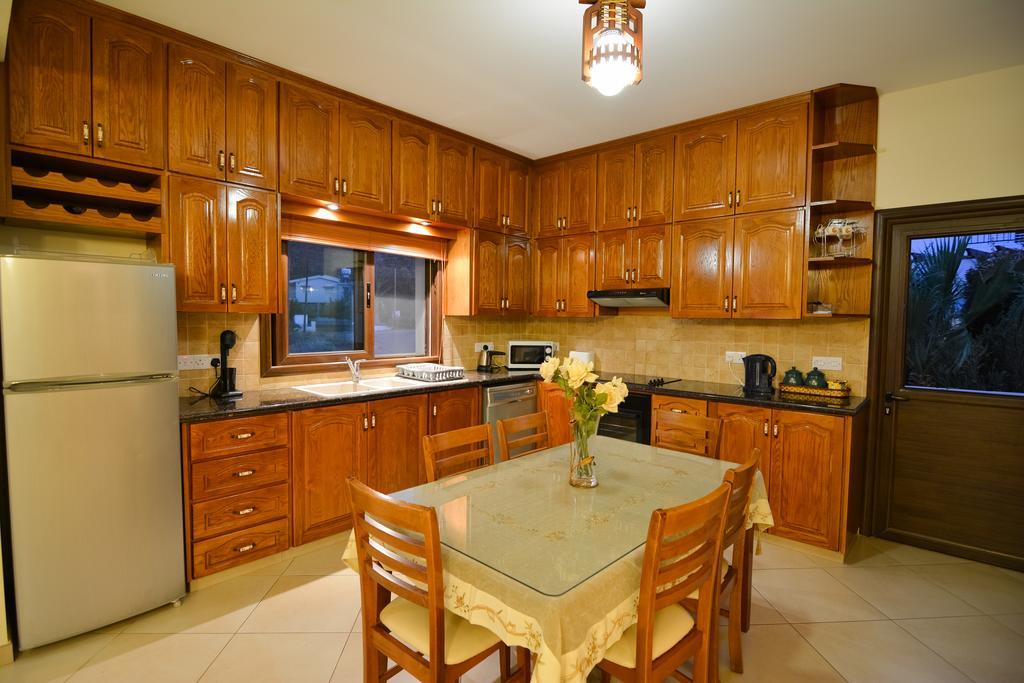 Kalli Villa Pomos Buitenkant foto